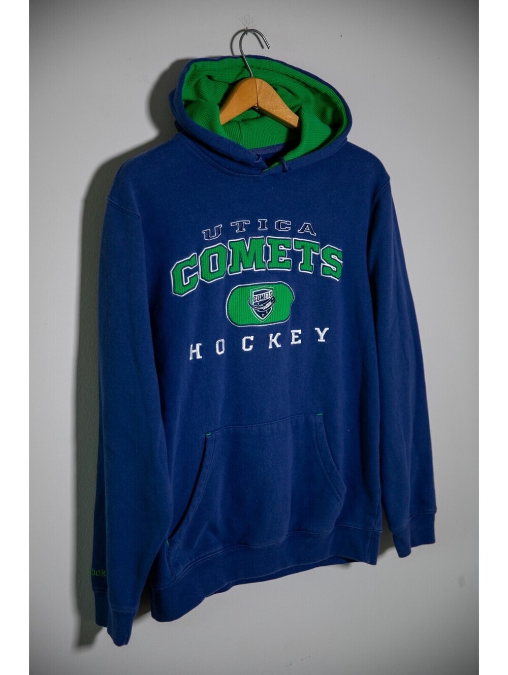 Utica Comets Hockey Y2K Vintage Reebok Hoodie - Men's S
